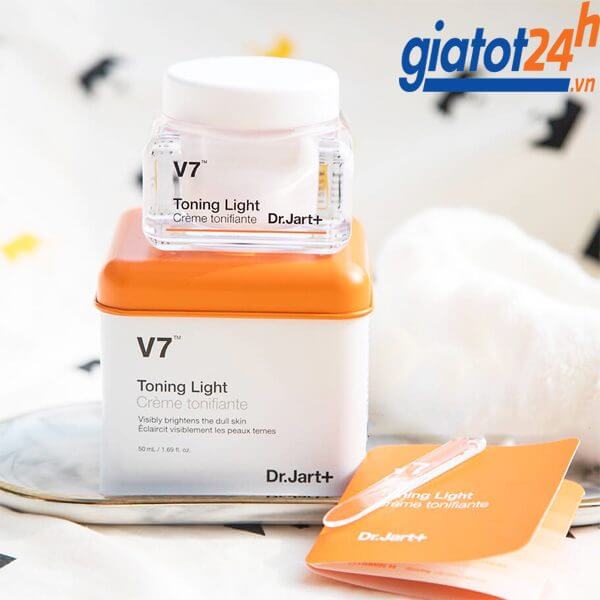 kem dr.jart v7 toning light có tốt không