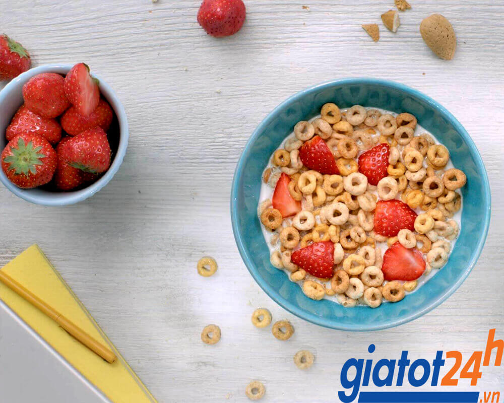 Ngũ Cốc Nguyên Hạt Cheerios - Thơm ngon, mát lành 8 Ngũ Cốc Nguyên Hạt Cheerios Made With 100% Whole Grain Oats tốt cho tiêu hóa