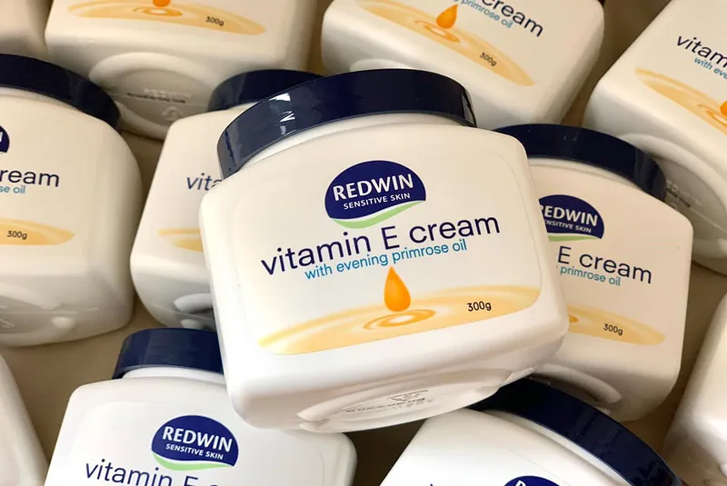 kem nẻ vitamin e redwin