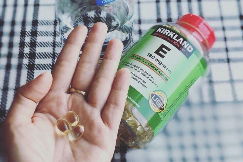 Tại sao Vitamin E Kirkland nắp đỏ lại được người Việt tin dùng? 9 vitamin e kirkland nắp đỏ 500 viên dùng ra sao