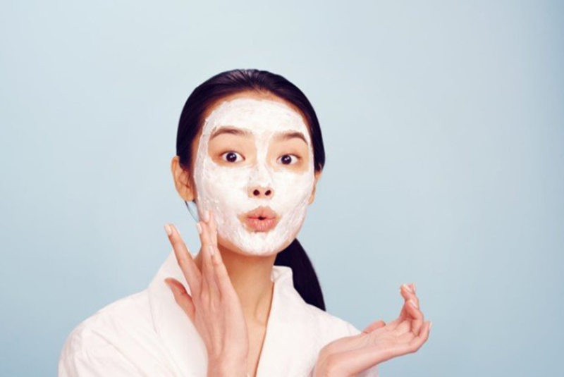 Vitamin E trộn kem nên hay không nên? Cách trộn an toàn nhất? 9 vitamin e trộn kem có gây mụn không
