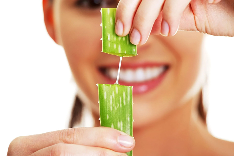 Nha đam có thực sự tốt cho làn da của bạn không? 10 dưỡng da bằng cách bôi nha đam lên da